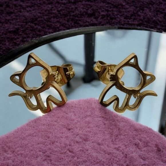 Cat Gold Plated Stainless Steel Earrings Pierced Ears Studs Cat Mom Lady Gift - Picture 7 of 7